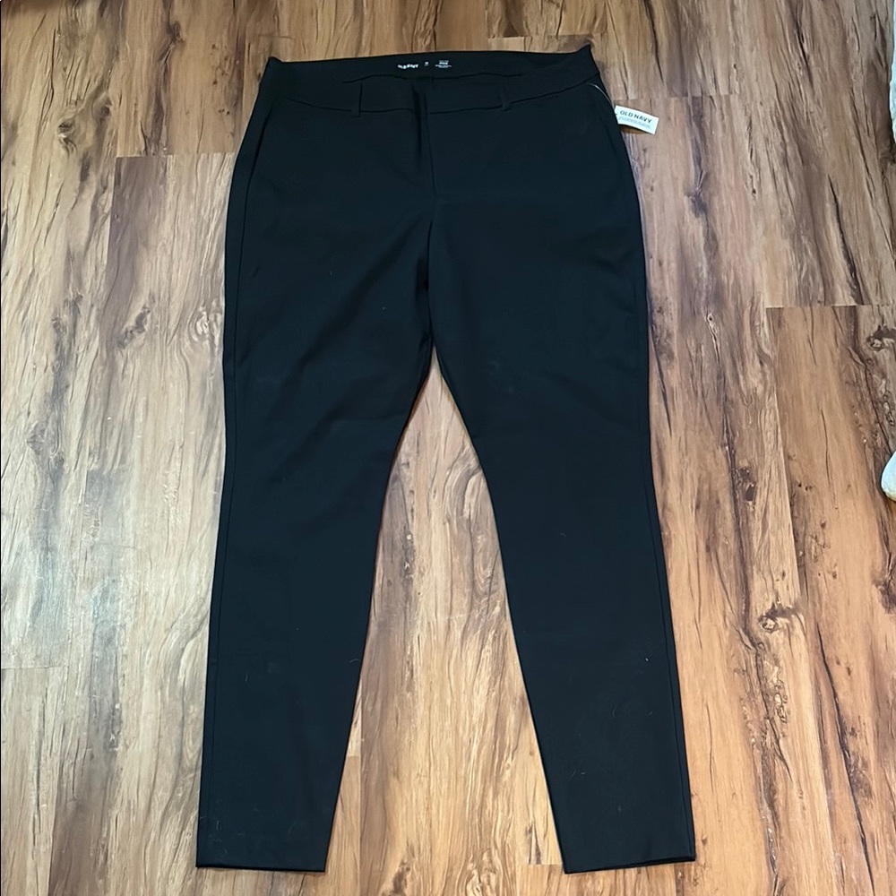 NWT Old Navy Pixie Pants